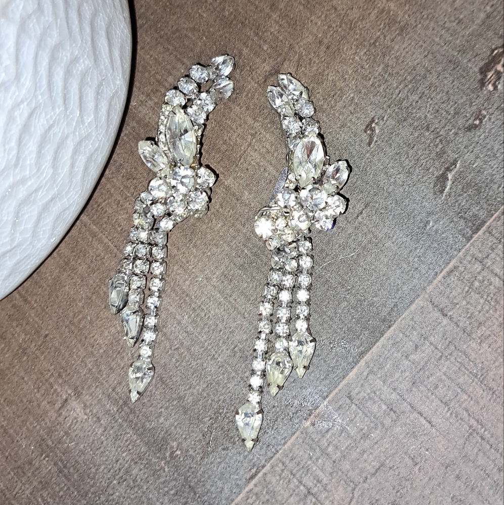 Vintage Clear Crystal Rhinestone Deco Cimber Style Earrings c. 1950 (Clip-on)